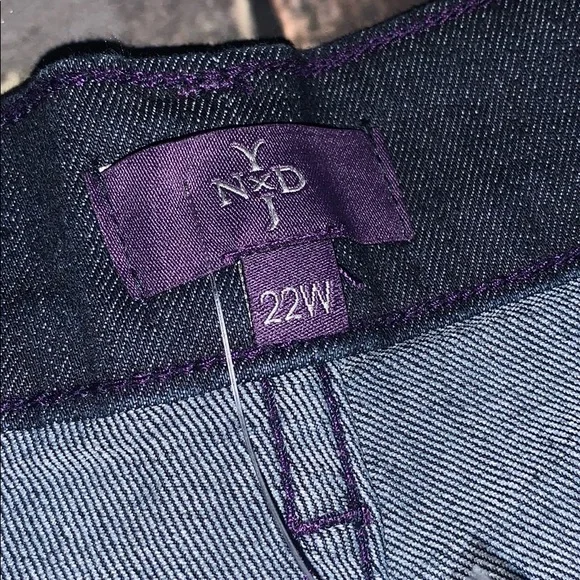 NYDJ Devin Crop Jeans Size 22W NWT - Picture 6 of 11